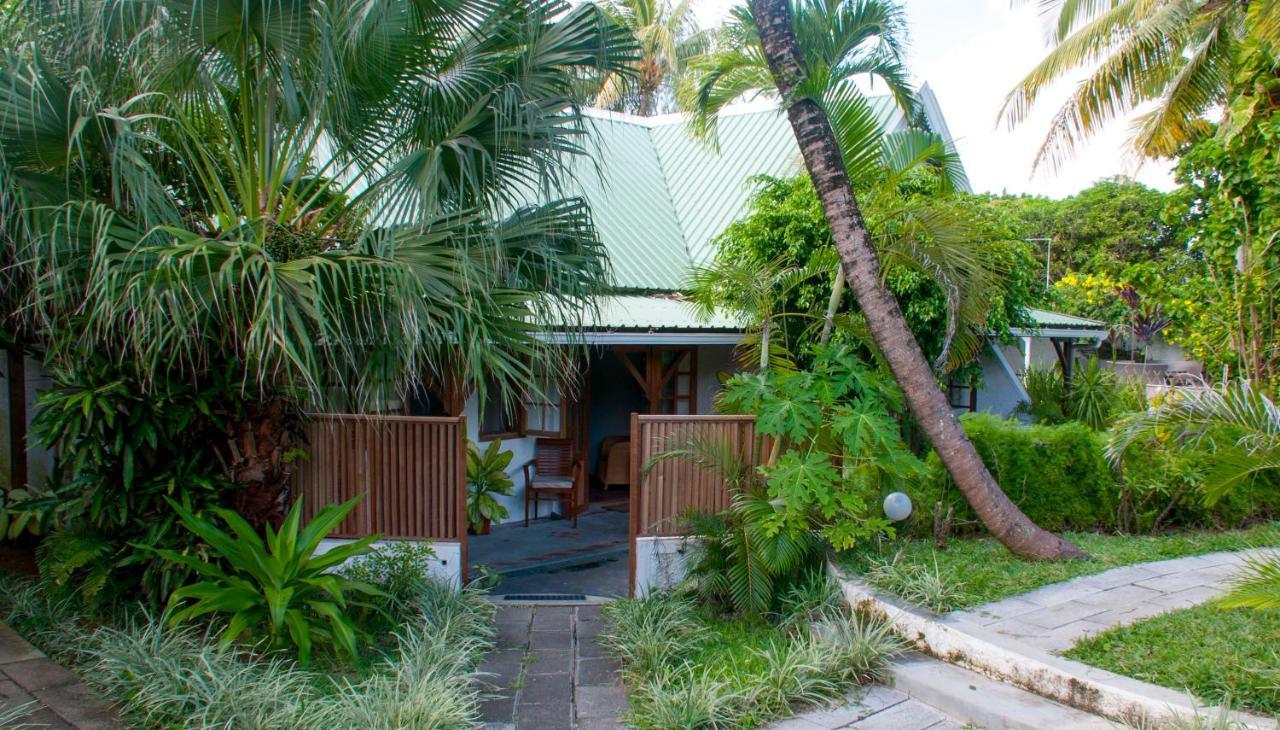Chantauvent Pensión Blue Bay Exterior foto